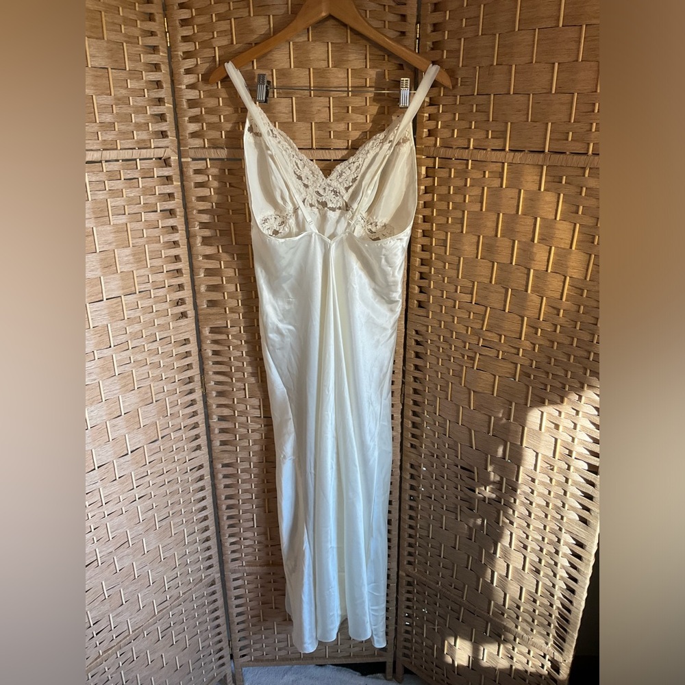 Vintage ‘98 Victoria’s Secret Lace Slip Dress - Picture 3 of 10